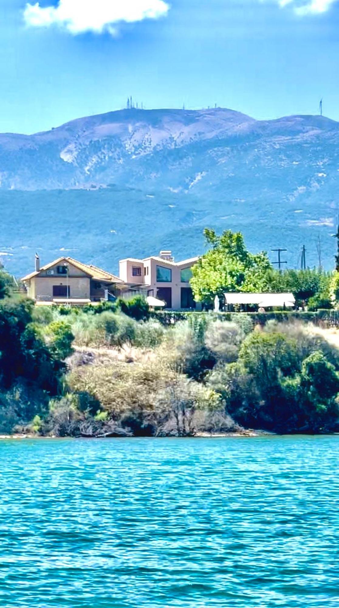 Rouga Paradise Vonitsa Bagian luar foto