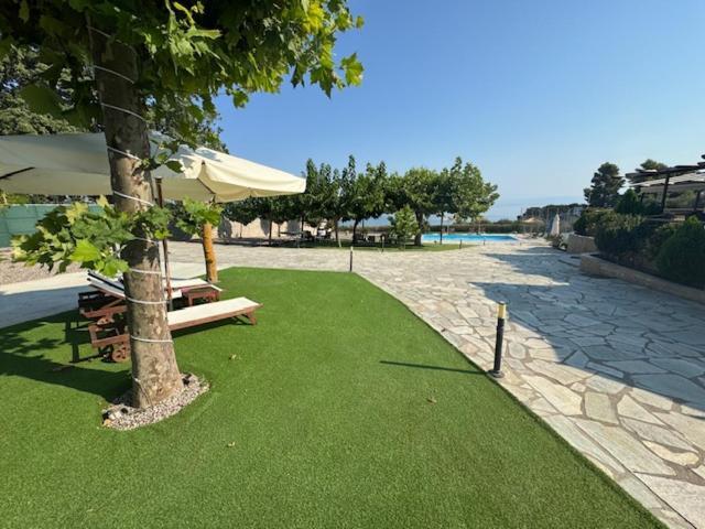 Rouga Paradise Vonitsa Bagian luar foto