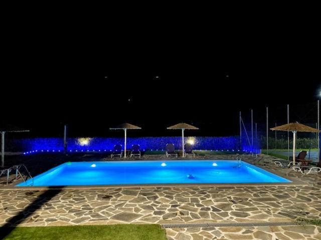 Rouga Paradise Vonitsa Bagian luar foto